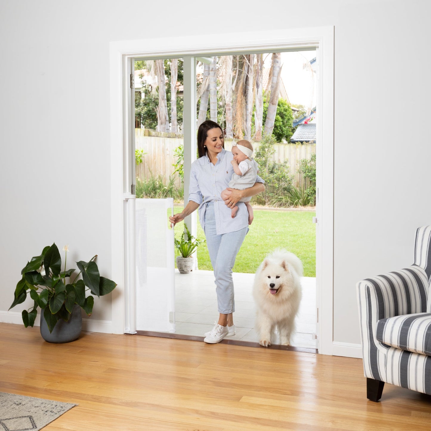 Easy Fit Retractable Baby Gate